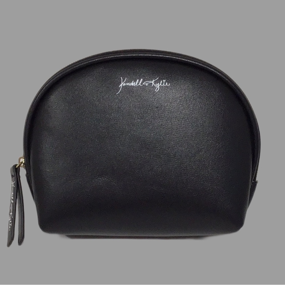 Kendall & Kylie Cosmetic Bags Set, 2 Sizes/2 Shapes - Picture 2 of 11